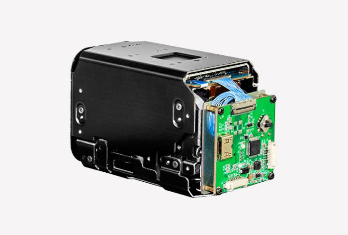 FCB-EV8530 with HDMI 4K interface board