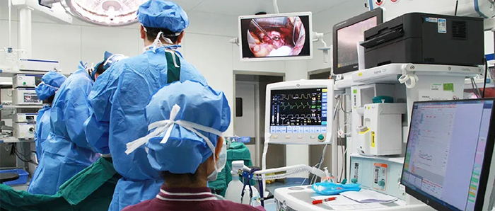 What are the different requirements for the Surgical Video Camera in different application scenarios of the teaching system? - Sony Camera Information - 1